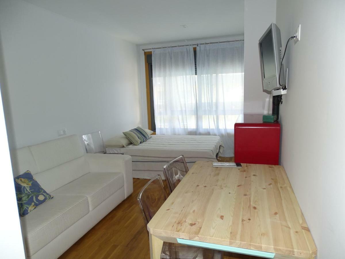Residencial Pinamar Lägenhet Sanxenxo Exteriör bild